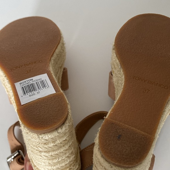 Brand New In Box - Tony Bianco Women's Wedge - Picture 11 of 13